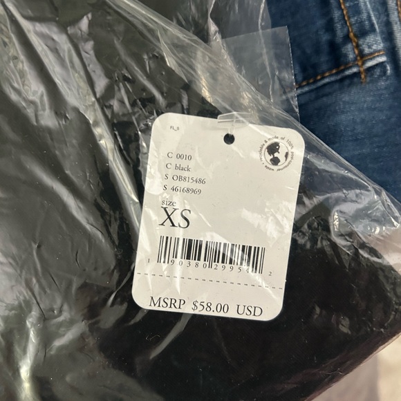 Free People Movement City Vibes Tee Black - Picture 7 of 7